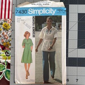 Vintage Simplicity 7430 Sewing Pattern | 1976 Designer Fashion Pullover Dress